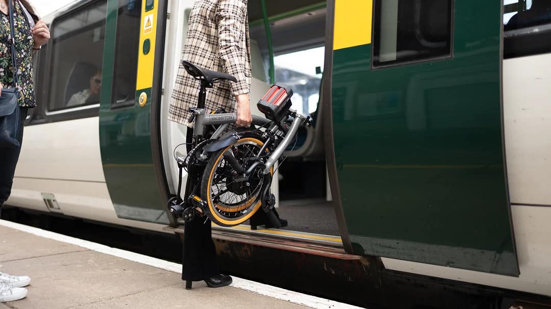 Commuting on Brompton